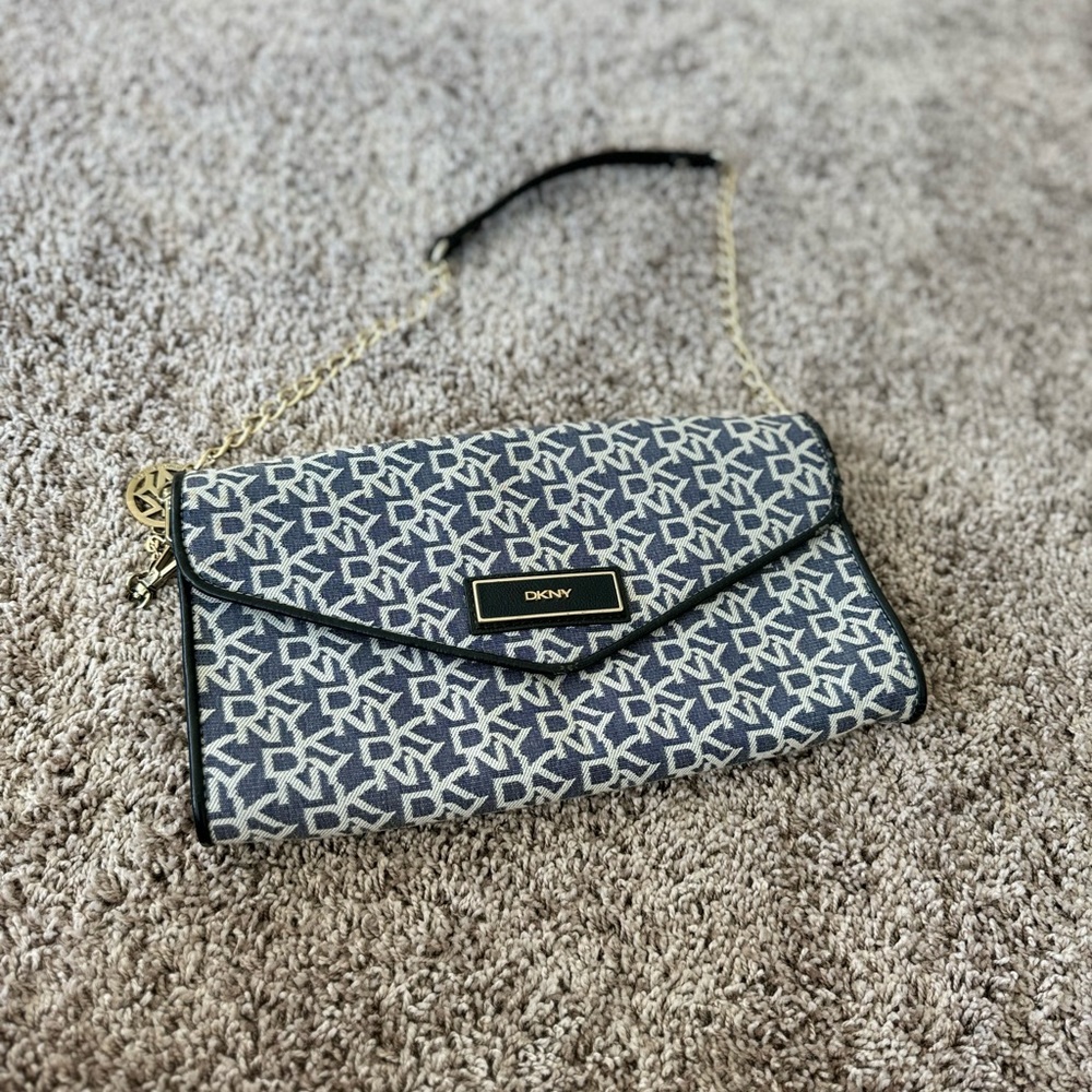 DKNY shoulder bag 318